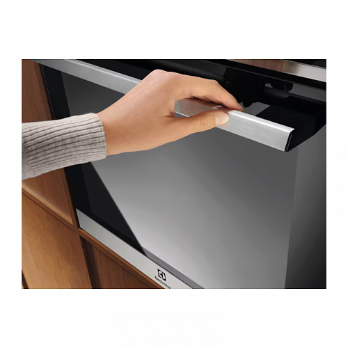 Встраиваемый духовой шкаф Electrolux LOE8P39X