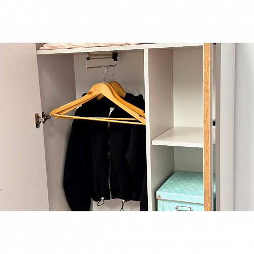 Шкаф двухдверный Доминика  кашемир/дуб крафт золотой