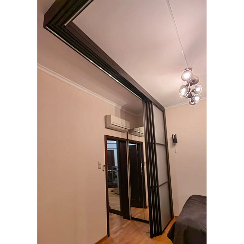 Раздвижные перегородки в проем 4в 1 угловая 3000х2700/4000х2700 черный/стекло сатинат