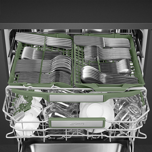 Посудомоечная машина Smeg STL7322BQL