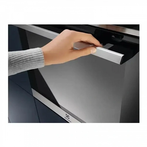 Встраиваемый духовой шкаф ELECTROLUX EOE8P39WX