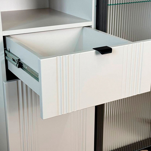 Комод Рич 2 со стеклом кашемир/фрапучино матовый/черный