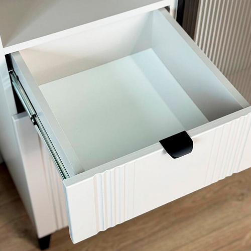 Комод Рич 2 со стеклом кашемир/фрапучино матовый/черный