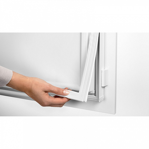 Встраиваемый холодильник Liebherr URPc 375i-20 001