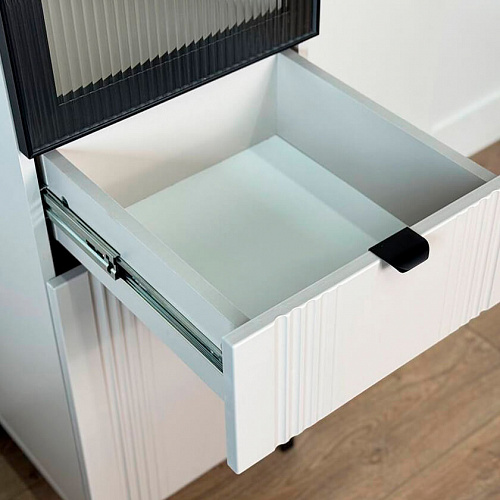 Шкаф однодверный Рич (со стеклом) кашемир/фрапучино матовый/черный