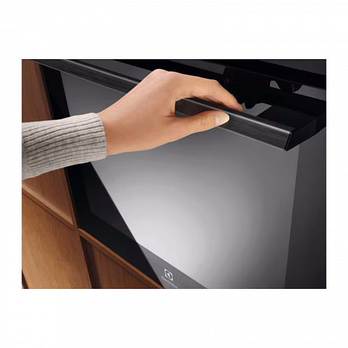 Встраиваемый духовой шкаф Electrolux EOF5H50BZ